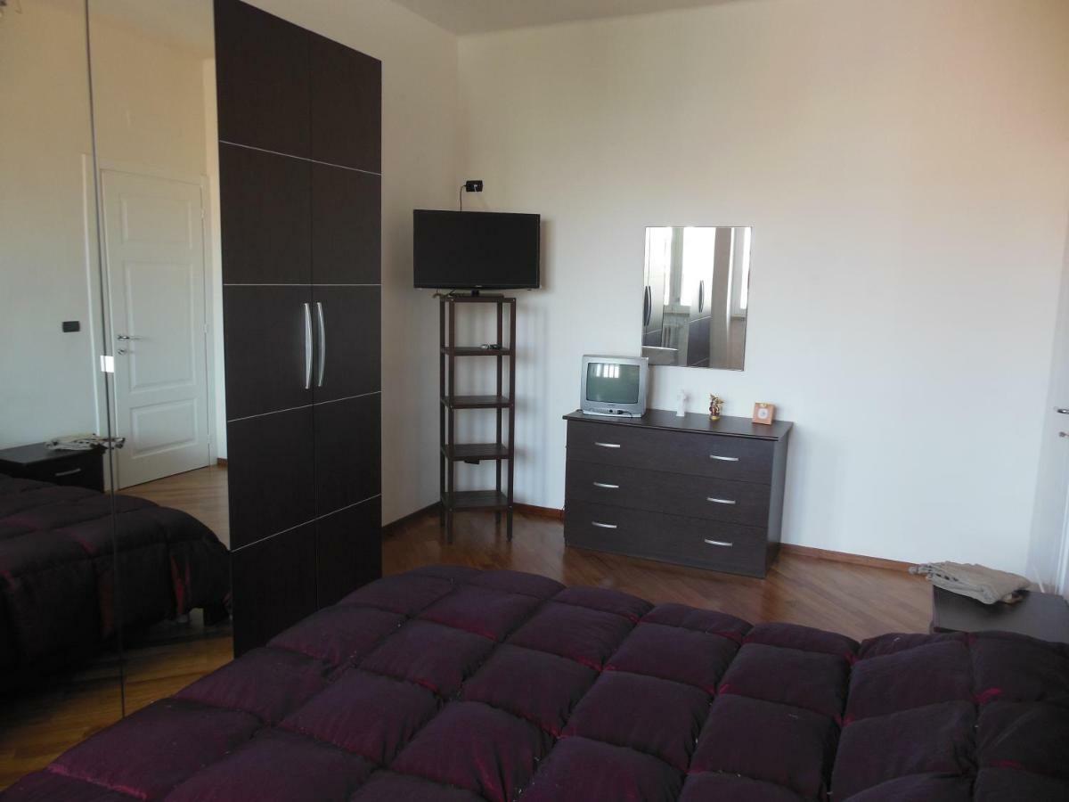 Ferienwohnung La Casa Degli Artisti Trani Exterior foto